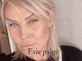 Evie_paige